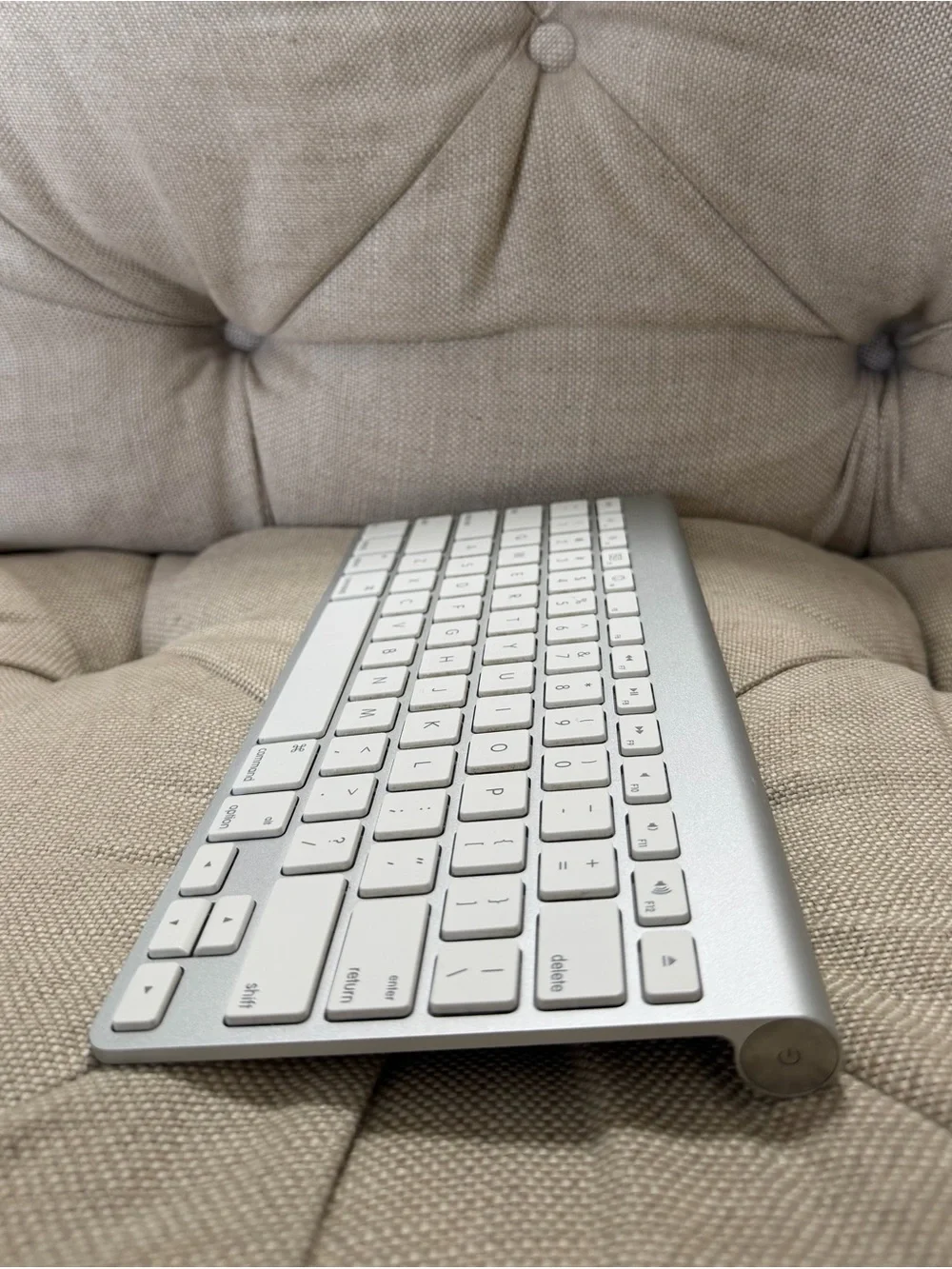 Apple Magic Keyboard Wireless Model A1314 - Works (2)